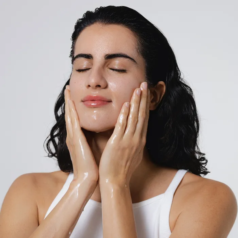 aplicacion-germaine-de-capuccini-the-cleansing-expert-balsamo-limpiador-nutritivo